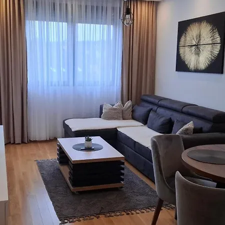 Relax Free Parking Garage Zlatibor