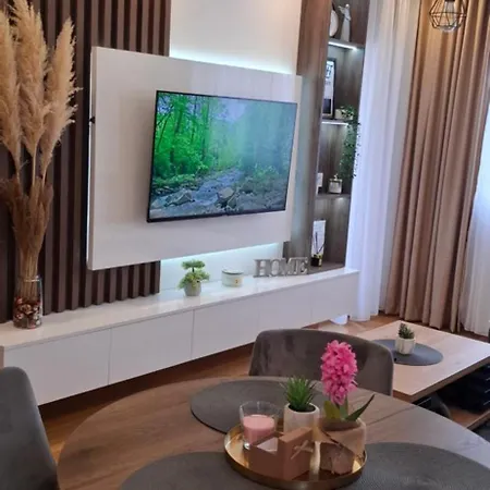 Relax Free Parking Garage *