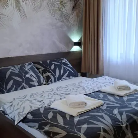 Relax Free Parking Garage *